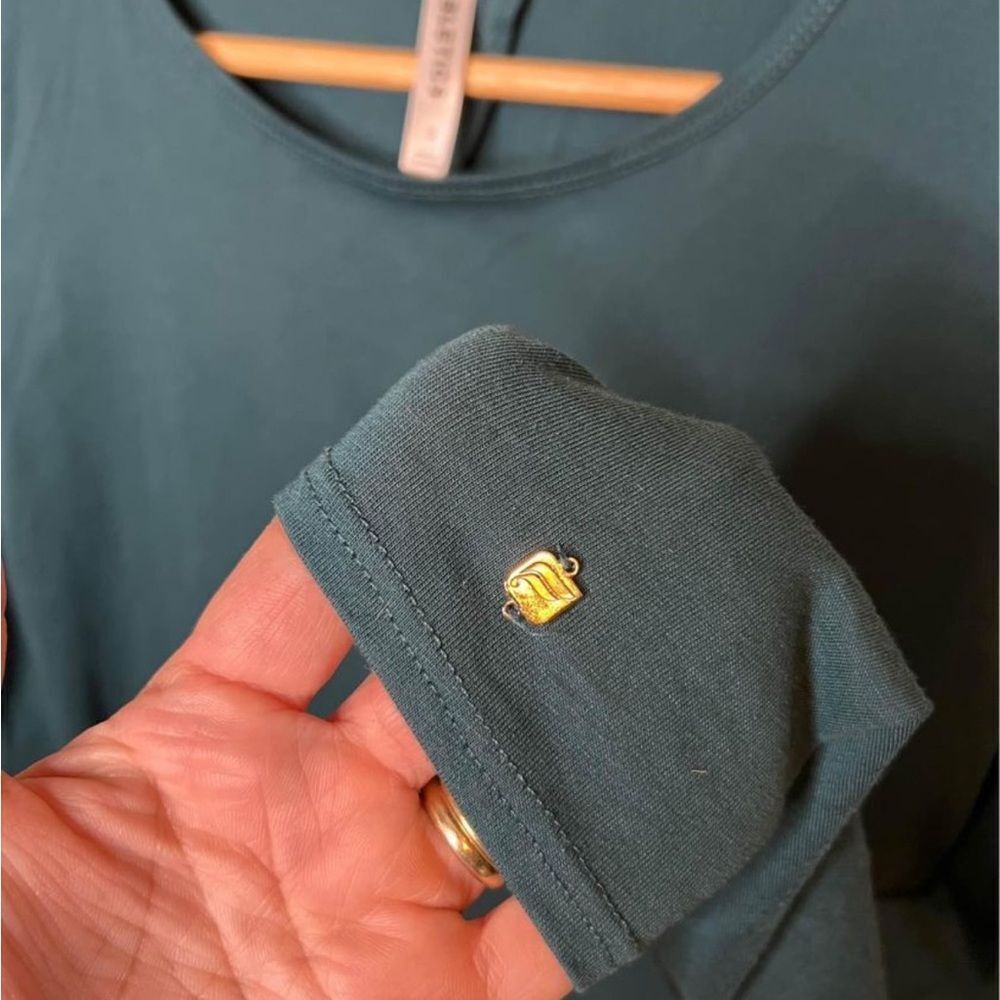 Fabletics Top Size Small - Picture 3 of 5